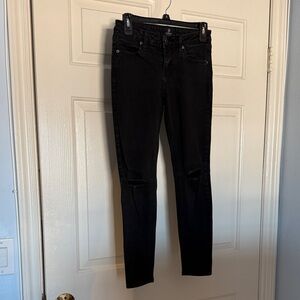 Classic Black Women's Skinny Jeans